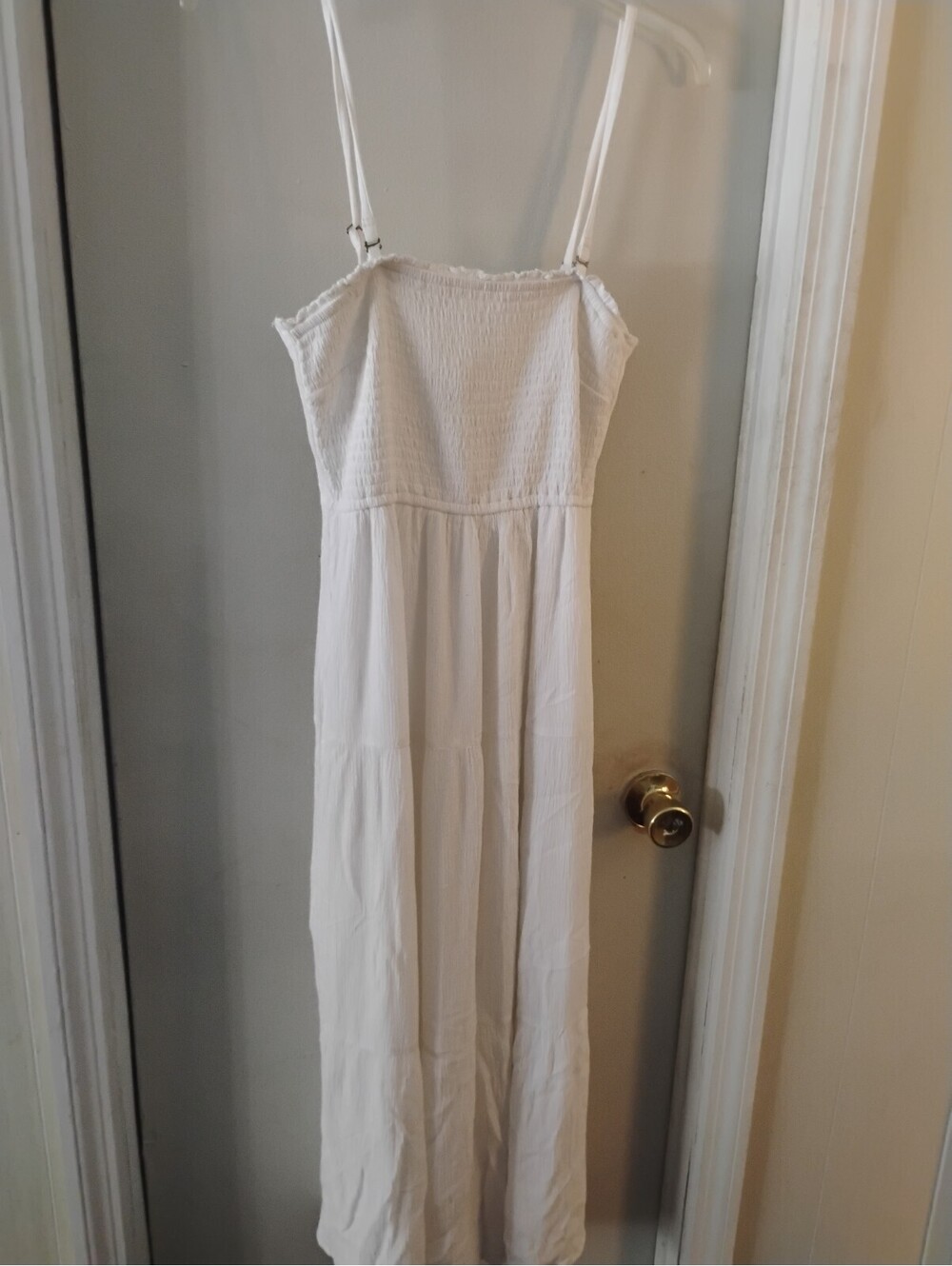 Hollister White Smocked Tiered Maxi Dress Size S Regular Adjustable Straps